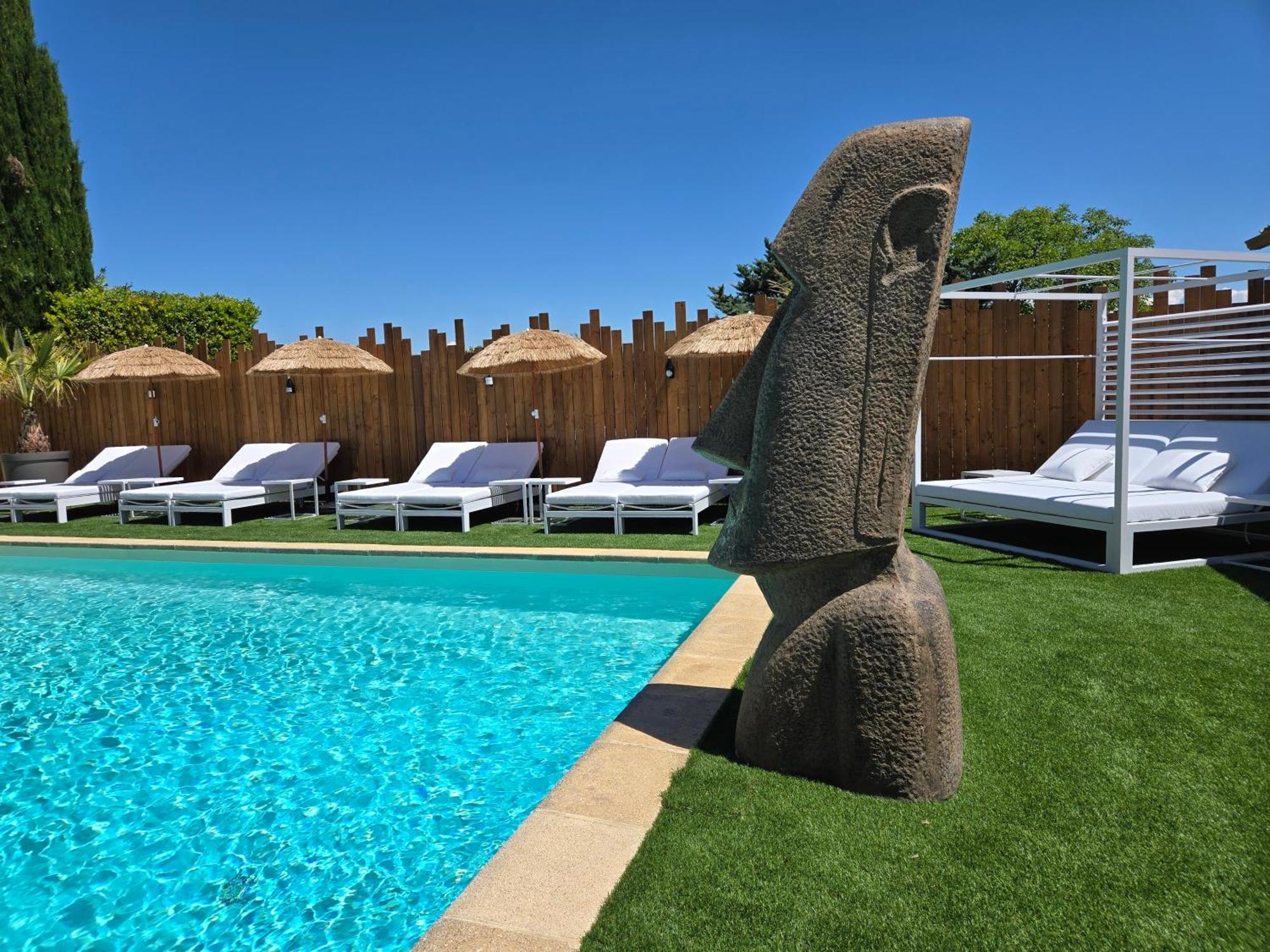 Hotel Le Saint-Genies Uzes Exterior photo